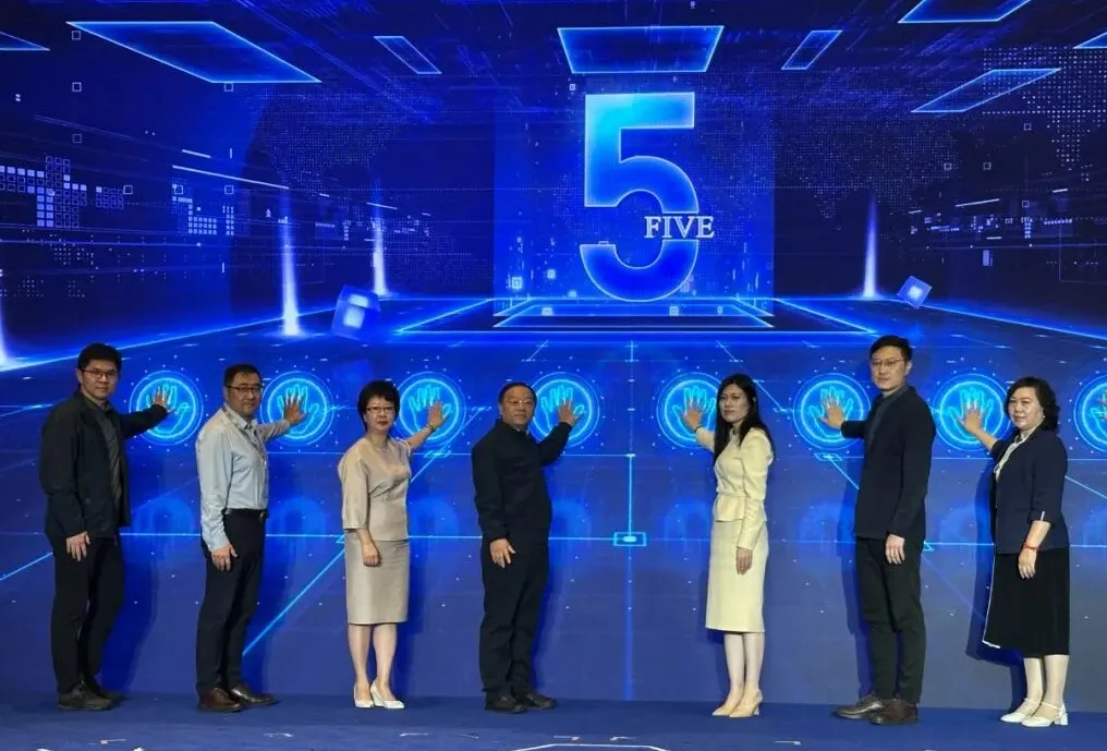 1765520229732308.png 923c09b9-9e8f-401d-bf46-d9a63ea29d9b.png